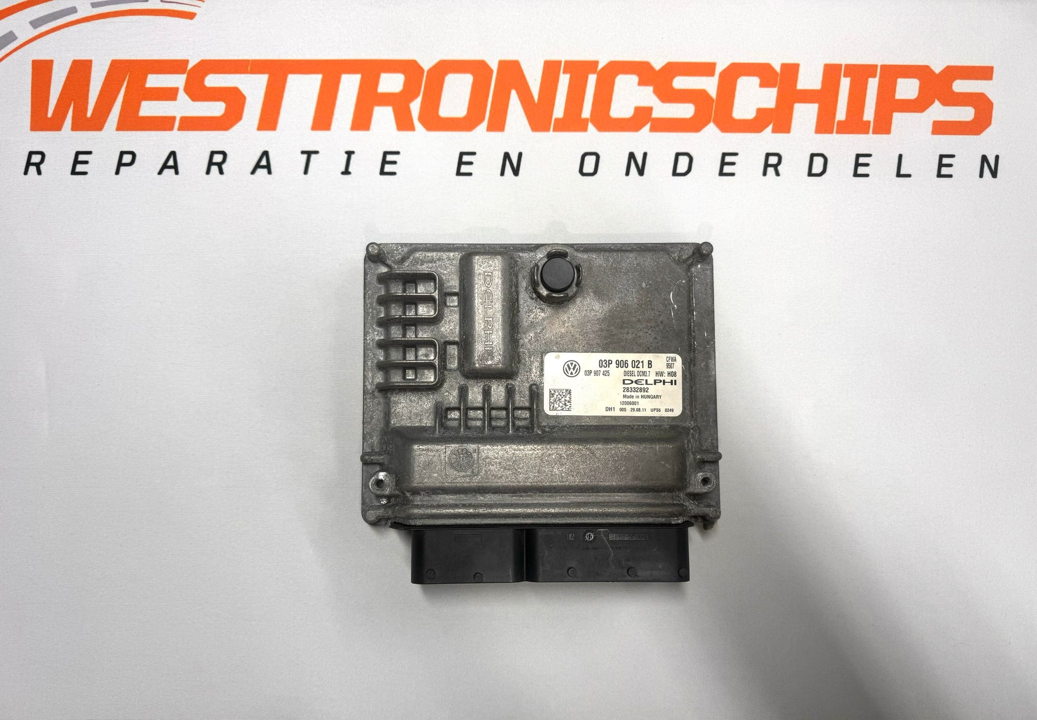 ECU 03P906021B - 28332892