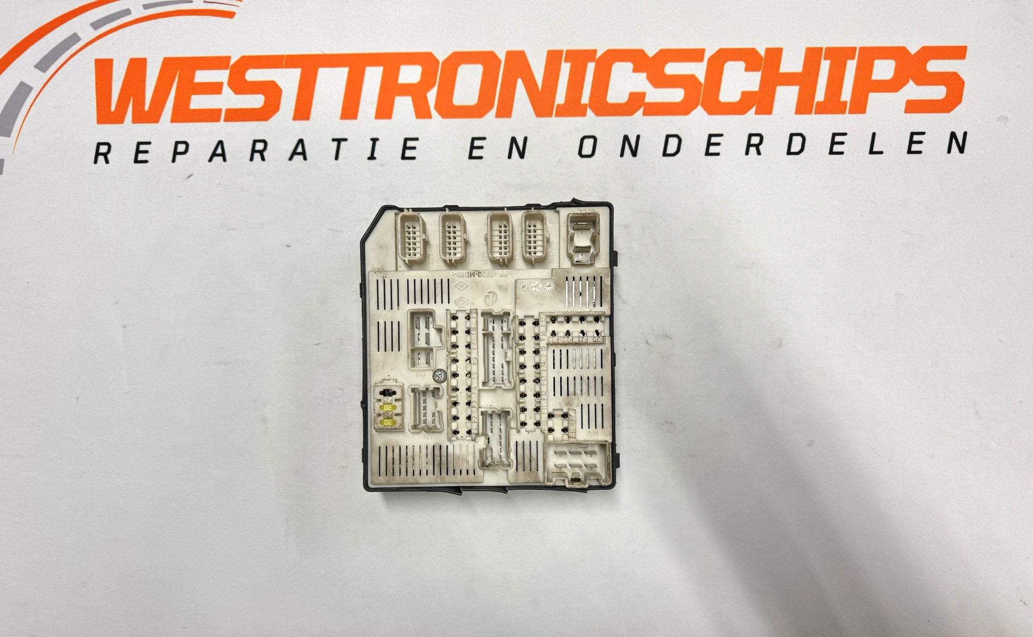 Zekeringkast 284B60012R   A